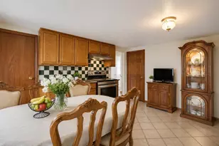 43 Huntington St, Brockton, MA 02301 - Photo 9