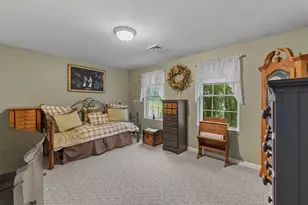 10 Fairfield Dr, Dudley, MA 01571 - Photo 29