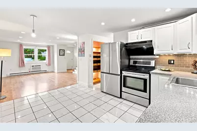 10 Freeman St #2, North Attleboro, MA 02763 - Photo 5
