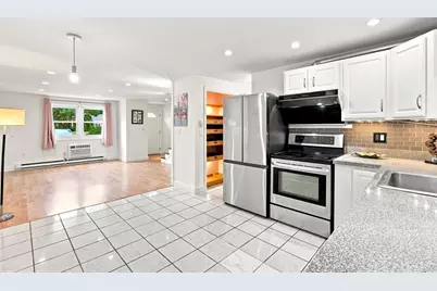 10 Freeman St #2, North Attleboro, MA 02763 - Photo 5