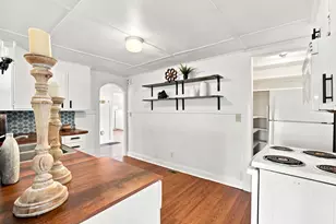 31 Perkins St, Quincy, MA 02169 - Photo 3