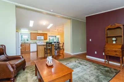 307 Green, Middleborough, MA 02346 - Photo 15