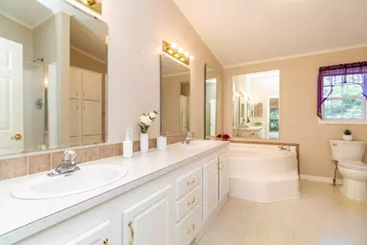 307 Green, Middleborough, MA 02346 - Photo 27