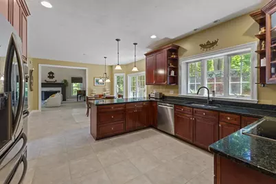 8 Karen Ln, Milford, MA 01757 - Photo 7
