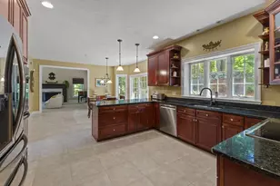 8 Karen Ln, Milford, MA 01757 - Photo 7
