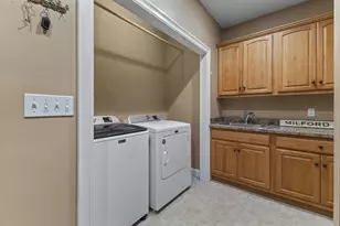 8 Karen Ln, Milford, MA 01757 - Photo 19