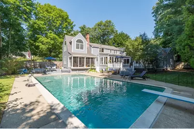 2 Horseshoe Lane, Hamilton, MA 01982 - Photo 3