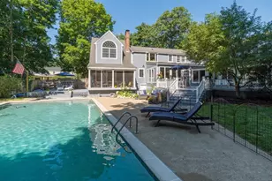 2 Horseshoe Ln, Hamilton, MA 01982 - Photo 7