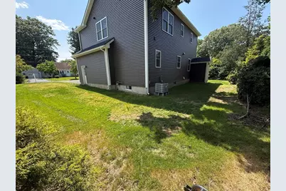 132 Barrington Rd, Longmeadow, MA 01106 - Photo 35