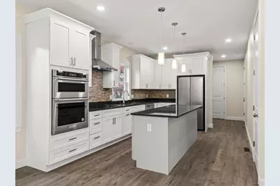 132 Barrington Rd, Longmeadow, MA 01106 - Photo 3