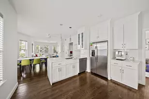 27 Whitten St, Boston, MA 02122 - Photo 5