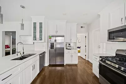 27 Whitten St #2, Boston, MA 02122 - Photo 5