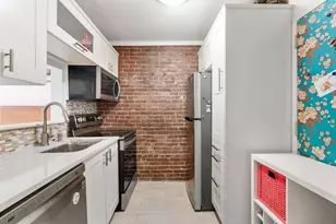 298 Commonwealth Ave, Boston, MA 02115 - Photo 3