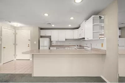 59 Valley #5H, Medford, MA 02155 - Photo 3