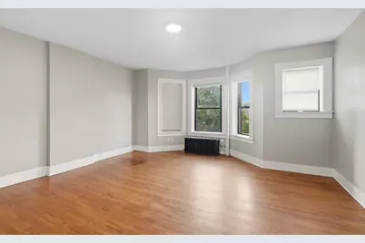 456 Maple St #3FL FL, Holyoke, MA 01040 - Photo 3