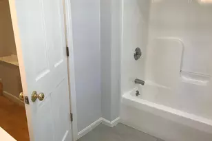 18 Westwood St, Newton, MA 02465 - Photo 7