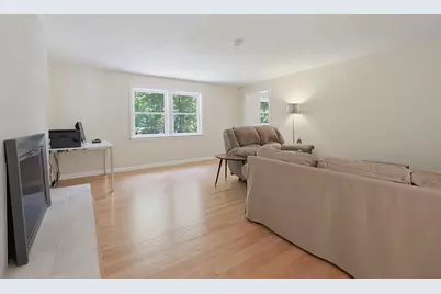71 Carpenter Rd, Walpole, MA 02081 - Photo 5