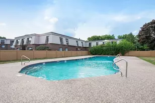 6 Hallmark Gdns, Burlington, MA 01876 - Photo 17