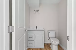 393 Court St, Plymouth, MA 02360 - Photo 11