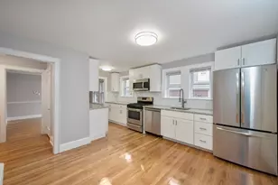 35 Woodstock Ave, Boston, MA 02135 - Photo 3