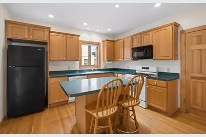 24 Richardson Ave #1, Wakefield, MA 01880 - Photo 9