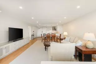 9 Hawthorne Pl, Boston, MA 02114 - Photo 17