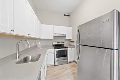5-7 Pleasant Street #501, Worcester, MA 01609 - Photo 5