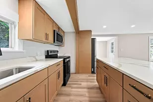 89 Goodale St, Haverhill, MA 01830 - Photo 9
