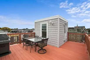 703 E 4th St, Boston, MA 02127 - Photo 15