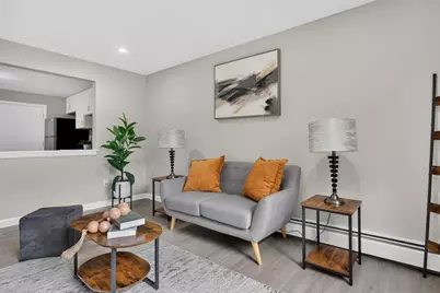 924 Main St #23, Woburn, MA 01801 - Photo 3