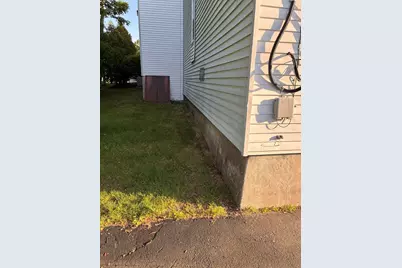 46 West Broadway #1st fl, Derry, NH 03038 - Photo 11