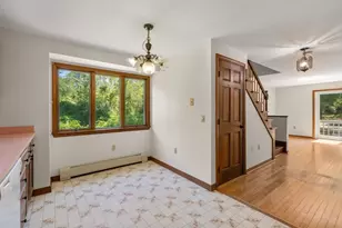 32 Acushnet Rd, Mattapoisett, MA 02739 - Photo 9