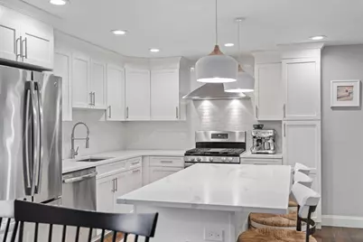 11 Taft St, Marblehead, MA 01945 - Photo 15