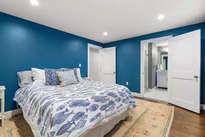 11 Taft St, Marblehead, MA 01945 - Photo 17