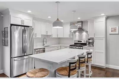11 Taft St, Marblehead, MA 01945 - Photo 9