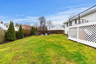 11 Taft St, Marblehead, MA 01945 - Photo 37