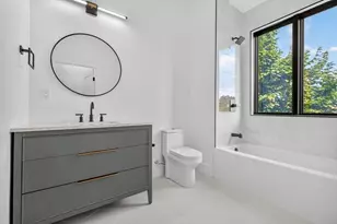 15 Clyde St, Somerville, MA 02145 - Photo 13
