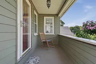109-1/2 Franklin St, Stoneham, MA 02180 - Photo 3