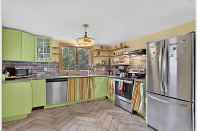 542 Wanoosnoc Rd, Fitchburg, MA 01420 - Photo 3