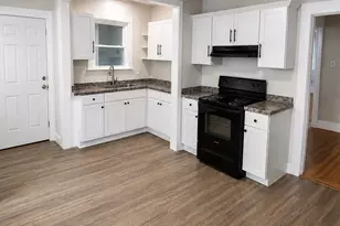39 Dustin St, Peabody, MA 01960 - Photo 1