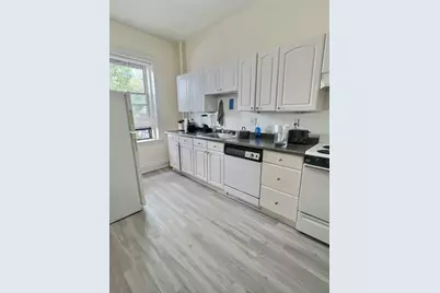 395 Harvard #2, Brookline, MA 02446 - Photo 3