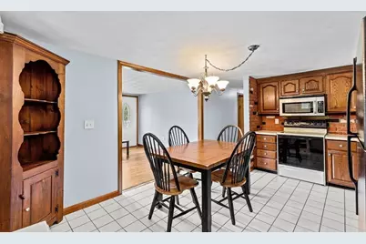 71 Lake St, Pembroke, MA 02359 - Photo 9