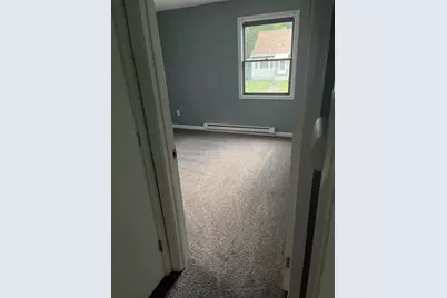 96 Brook St #96, Holyoke, MA 01040 - Photo 5