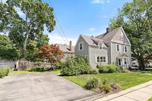79 Bacon St, Winchester, MA 01890 - Photo 3