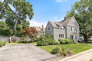 79 Bacon St, Winchester, MA 01890 - Photo 1