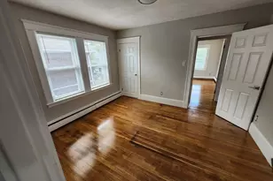 113 Clarence St, Everett, MA 02149 - Photo 3