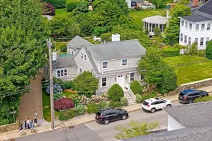 124 Main St, Tisbury, MA 02568 - Photo 3