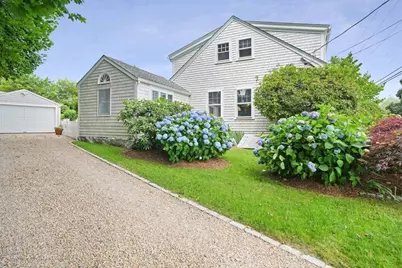 124 Main St., Tisbury, MA 02568 - Photo 5