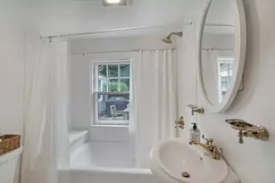124 Main St, Tisbury, MA 02568 - Photo 27