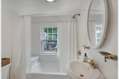 124 Main St., Tisbury, MA 02568 - Photo 27